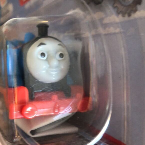 Thomas #1 Track Master Motorized Train 🚂 & a 2022 HappyNewYear collectible 🚗 - Picture 13 of 17